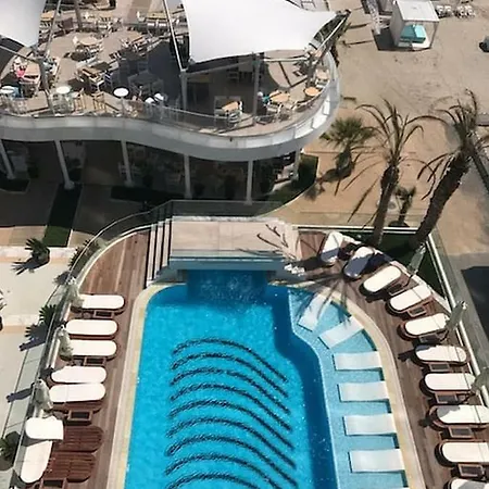 White Tower Ap 510 Summerland Apartment *
