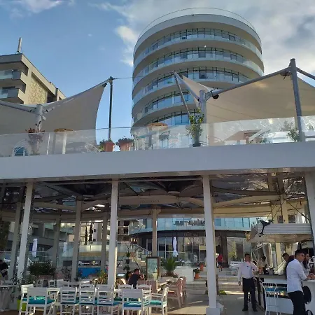 White Tower Ap 510 Summerland 아파트 *