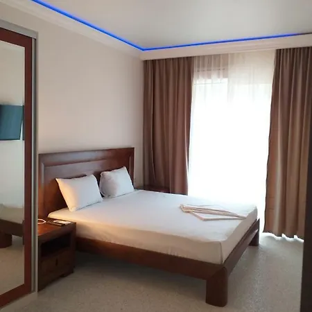 Apartment White Tower Ap 510 Summerland *
