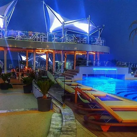 White Tower Ap 510 Summerland *